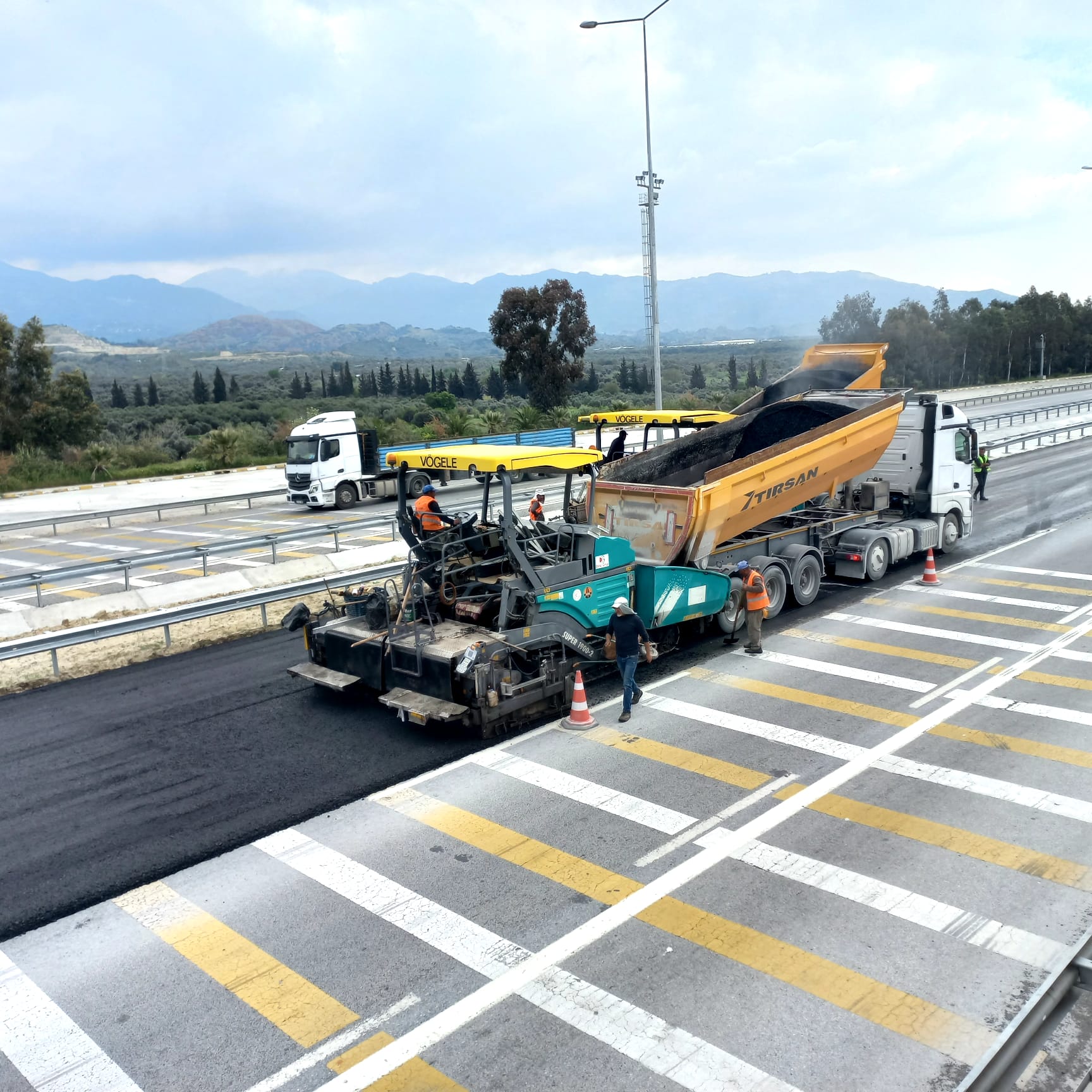 Selçuk–Kuşadası–Davutlar yolu üstyapısı